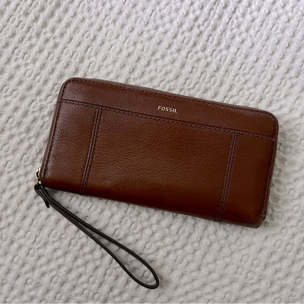 Fossil Jori Zip Clutch / Wallet - Tan / Camel